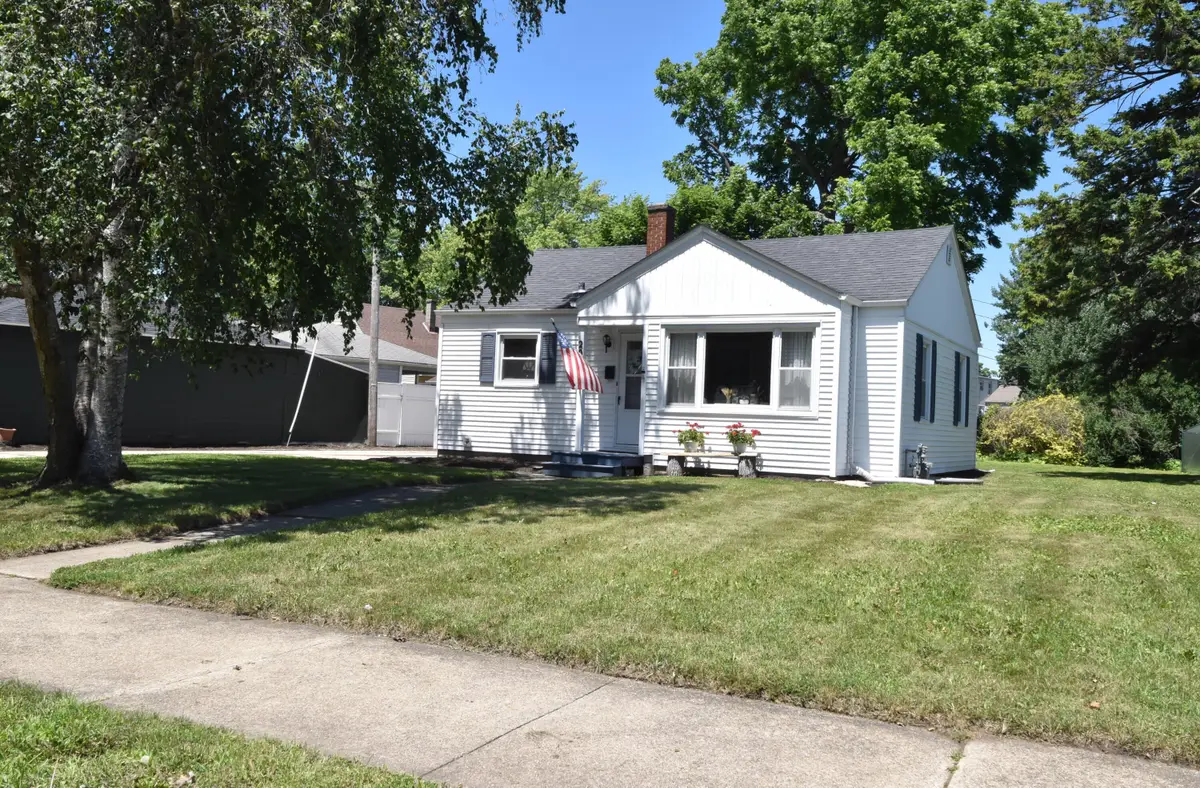 2030 Webster St, Racine, WI 53406 - #1