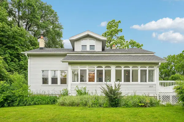 3615 W Cold Spring Rd, Greenfield, WI 53221