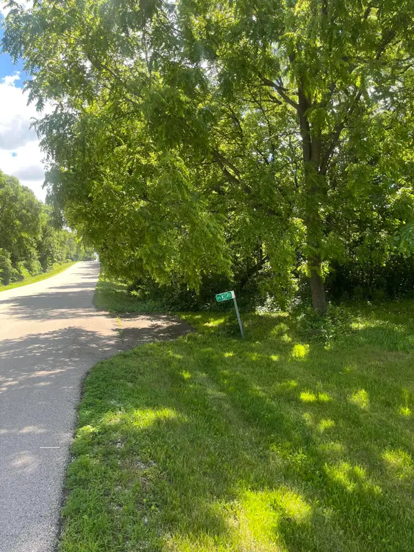 S79W23455 Cheri Ave, Big Bend, WI 53103