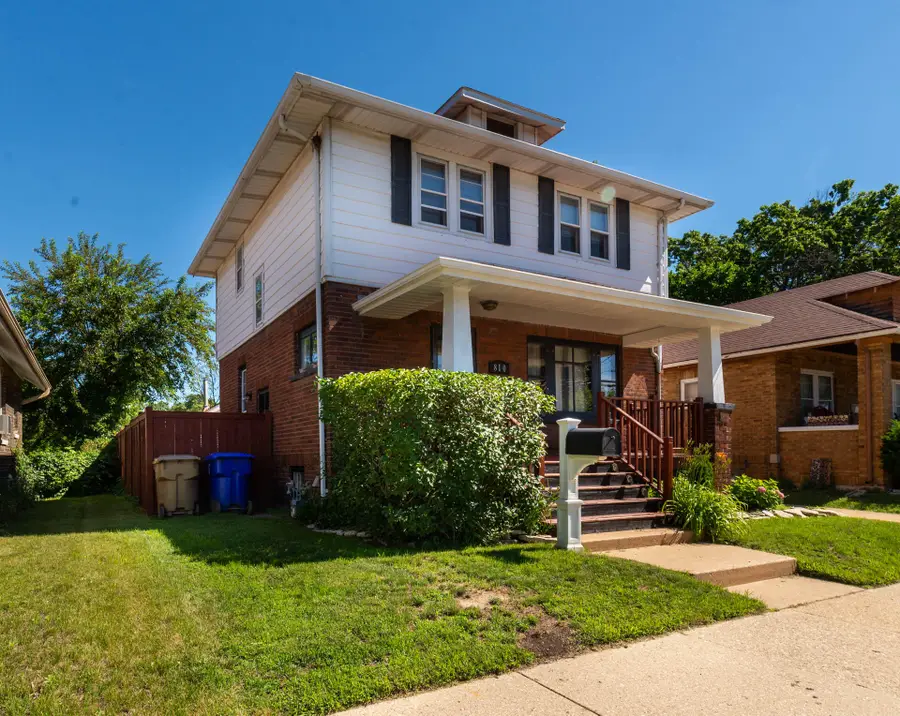 810 73rd St, Kenosha, WI 53143 - #3