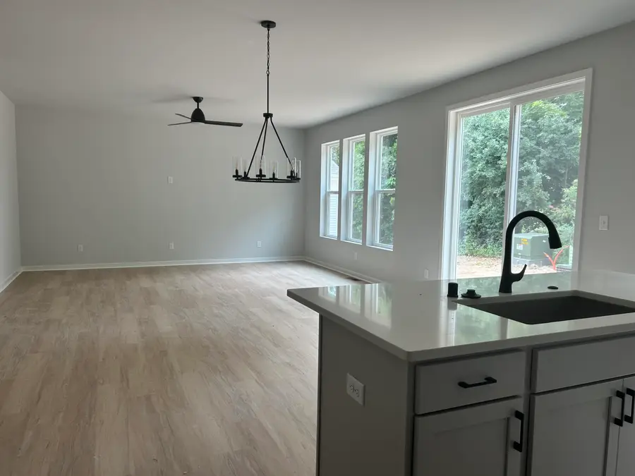 1131 Mount Vernon Dr, Hartford, WI 53027 - #3