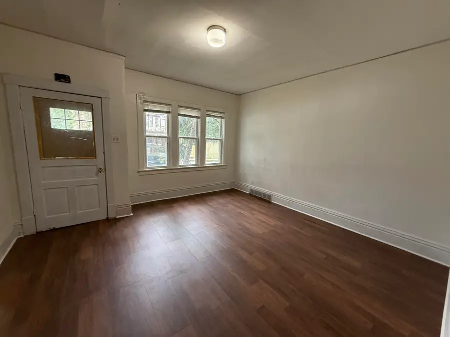2326 W Burnham St, Milwaukee, WI 53204 - #2