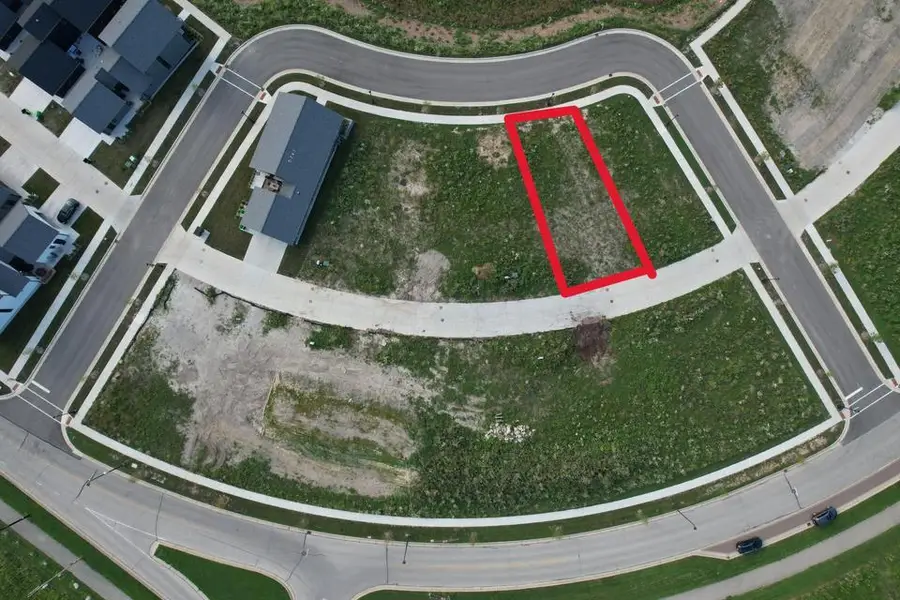 9437 S Cypress Pl, Oak Creek, WI 53154 - #2