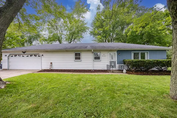 S69W14596 Cornell Dr, Muskego, WI 53150
