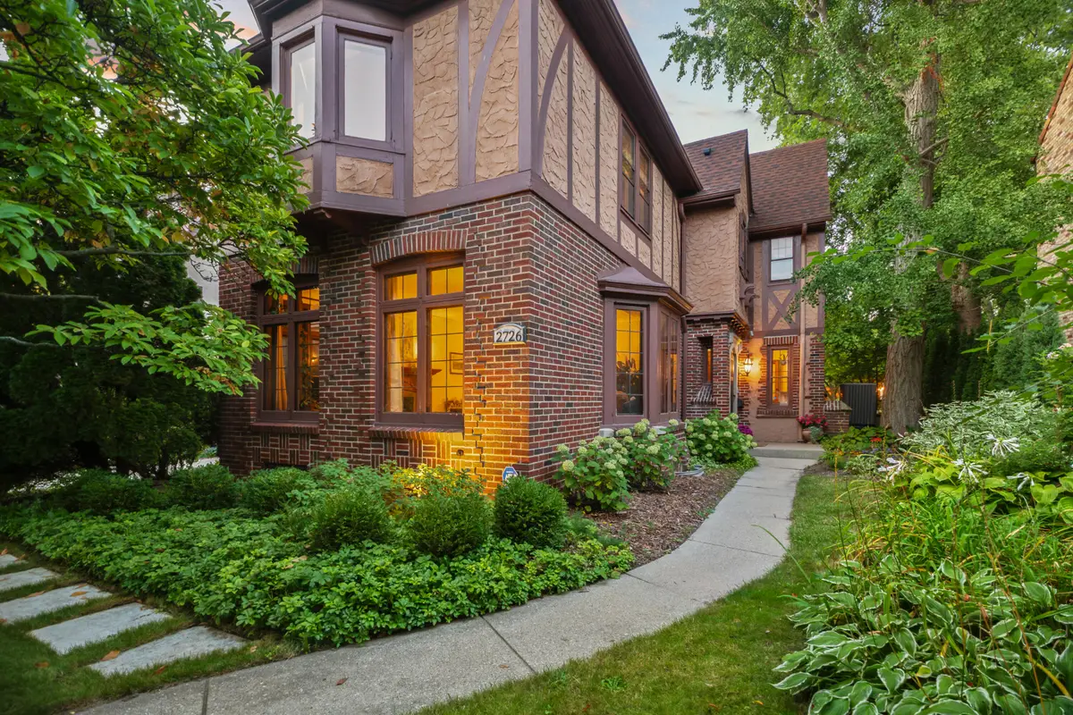 2726 E Shorewood Blvd, Shorewood, WI 53211 - #1