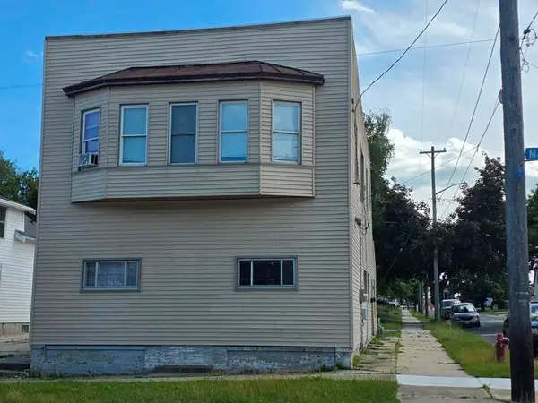1305 S 15th St, Manitowoc, WI 54220