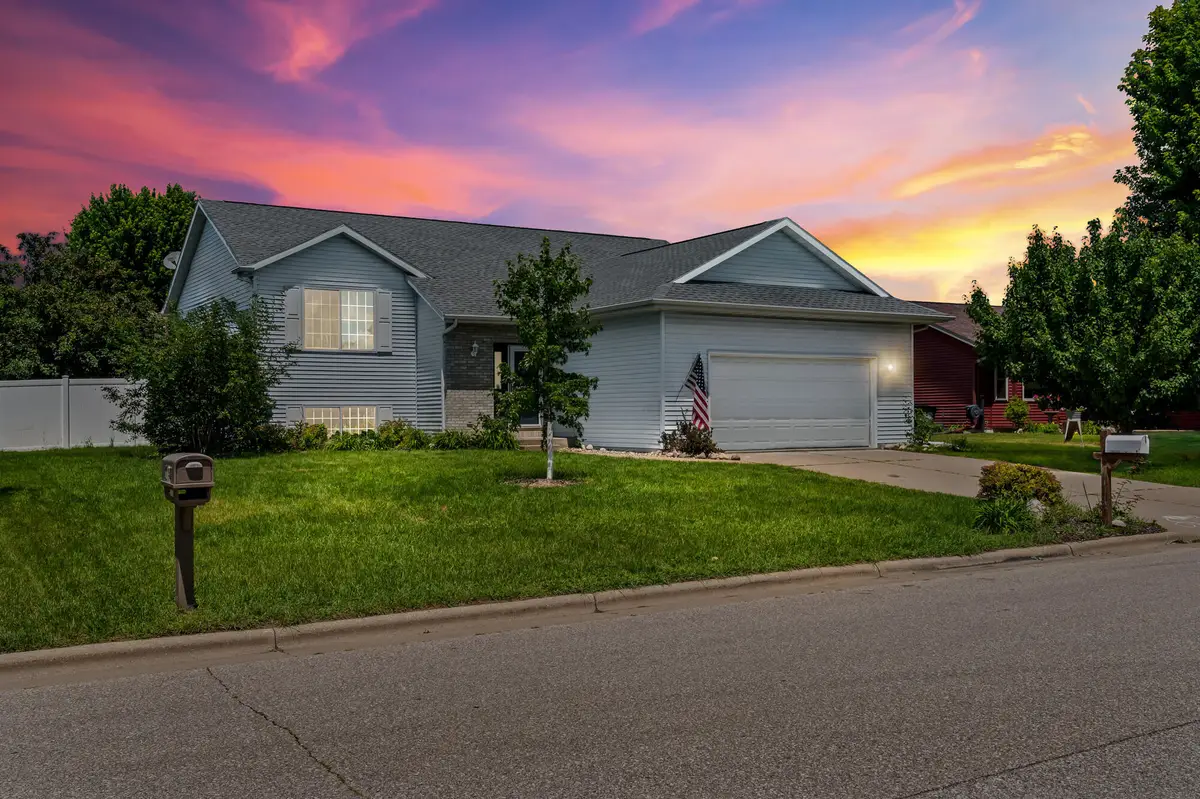 213 Kenneda St, Holmen, WI 54636 - #1