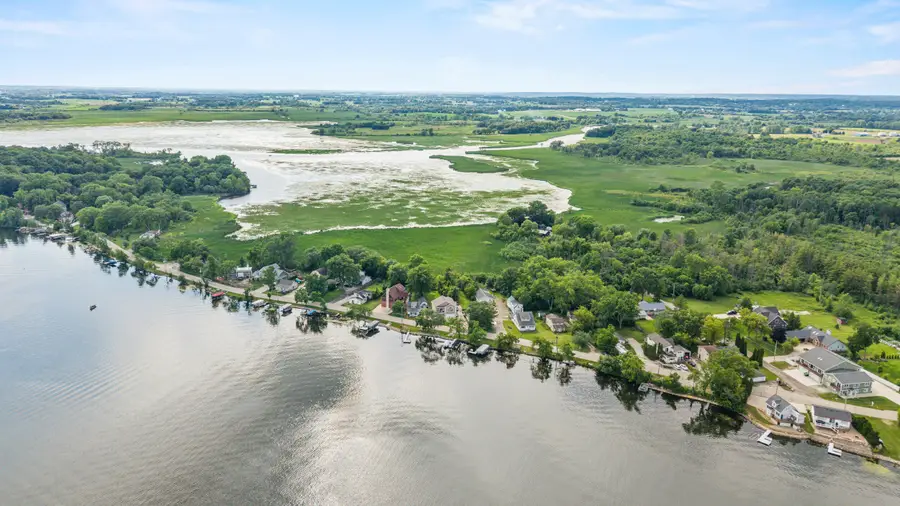 7110 N Tichigan Rd, Waterford, WI 53185 - #2