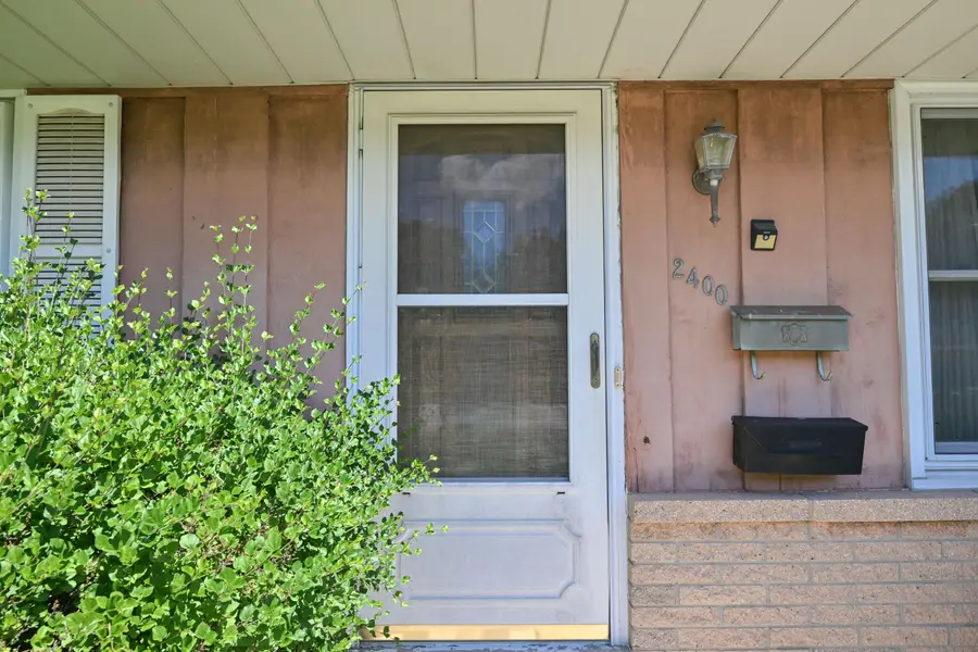 2400 W Edgerton Ave, Milwaukee, WI 53221 - #2