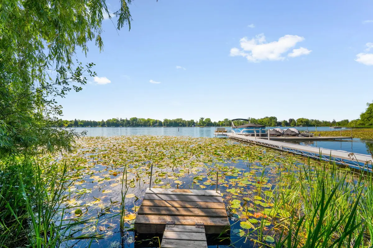 1395 Lakeview Rd, West Bend, WI 53090 - #1