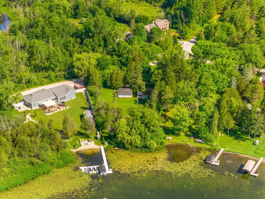 1395 Lakeview Rd, West Bend, WI 53090 - #2
