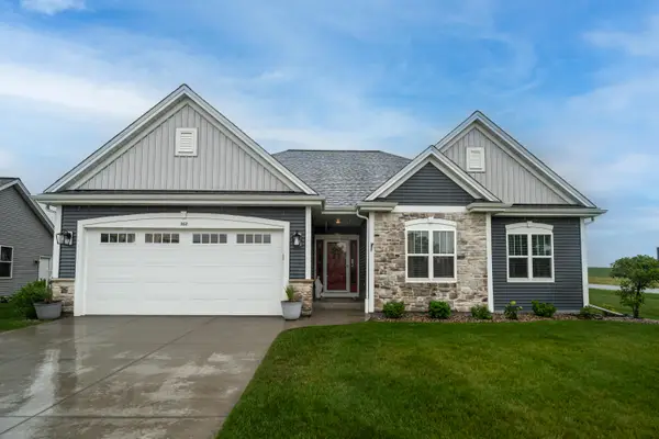542 Tahoe Ln, Hartford, WI 53027