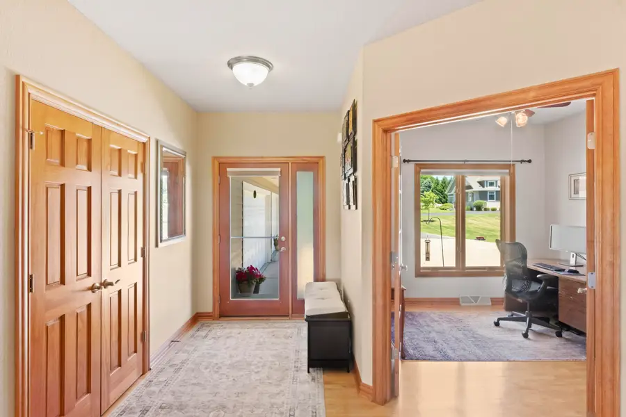 W314N352 Lara Ln, Delafield, WI 53018 - #3