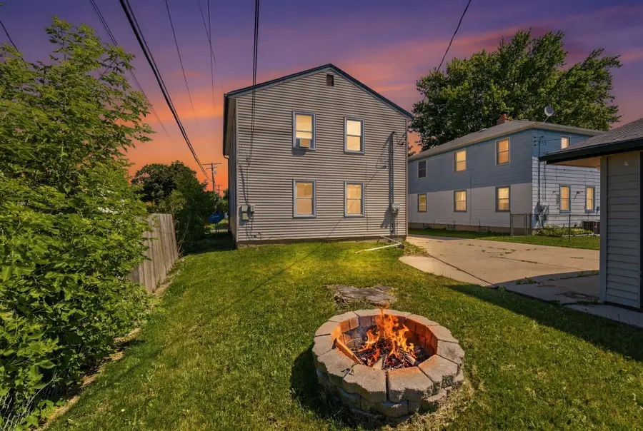 4837 W Lynndale Ave, Milwaukee, WI 53220 - #2