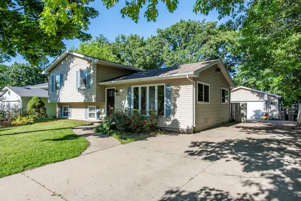 11211 8th Ave, Pleasant Prairie, WI 53158