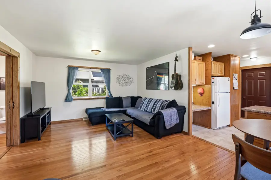 1019 S Sixth St, De Pere, WI 54115 - #3