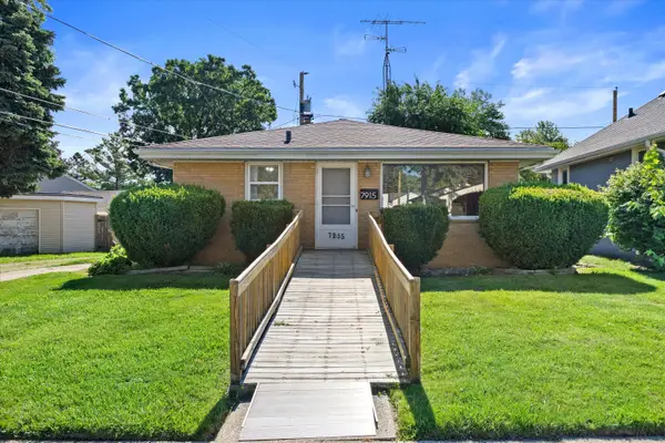 7915 45th Ave, Kenosha, WI 53142