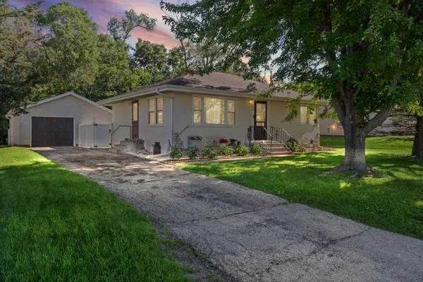 935 Wilson St, Onalaska, WI 54650