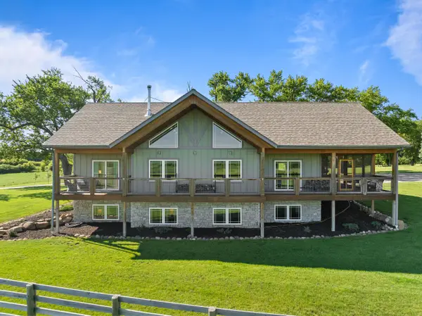 29224 Mt Tom Rd, Burlington, WI 53105