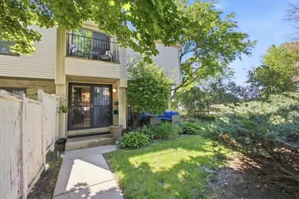 9000 N 70th St, Milwaukee, WI 53223