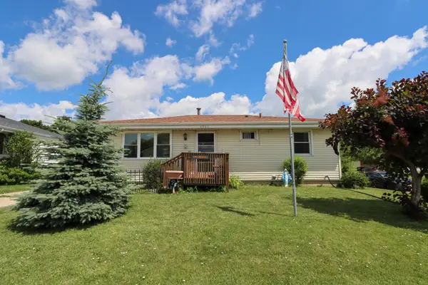4604 50th St, Kenosha, WI 53144