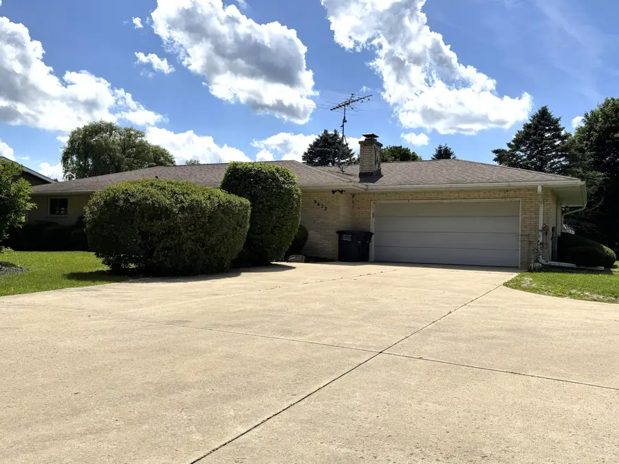 9622 296th Ave, Salem Lakes, WI 53168 - #2
