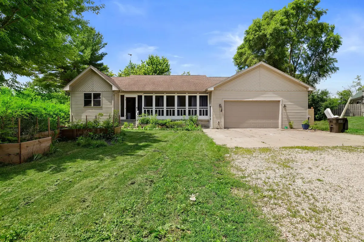 N6515 Aspen Rd, Sugar Creek, WI 53121 - #1
