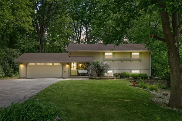 4948 Deerwood Dr, Mount Pleasant, WI 53406
