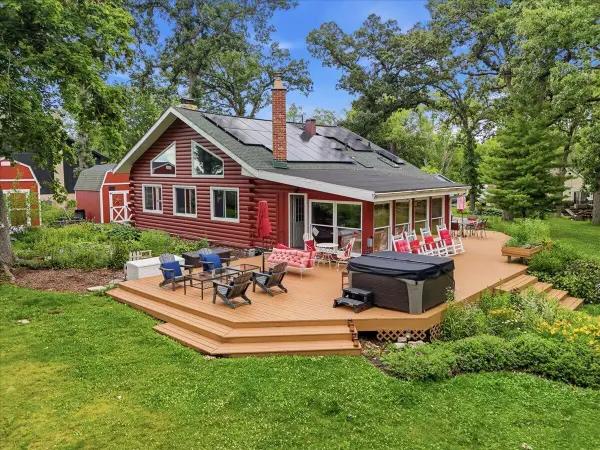 11186 270th Ave, Salem Lakes, WI 53179
