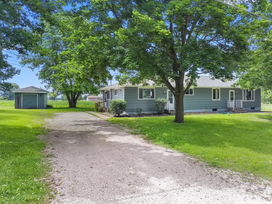 35015 47th St, Wheatland, WI 53105 - #2
