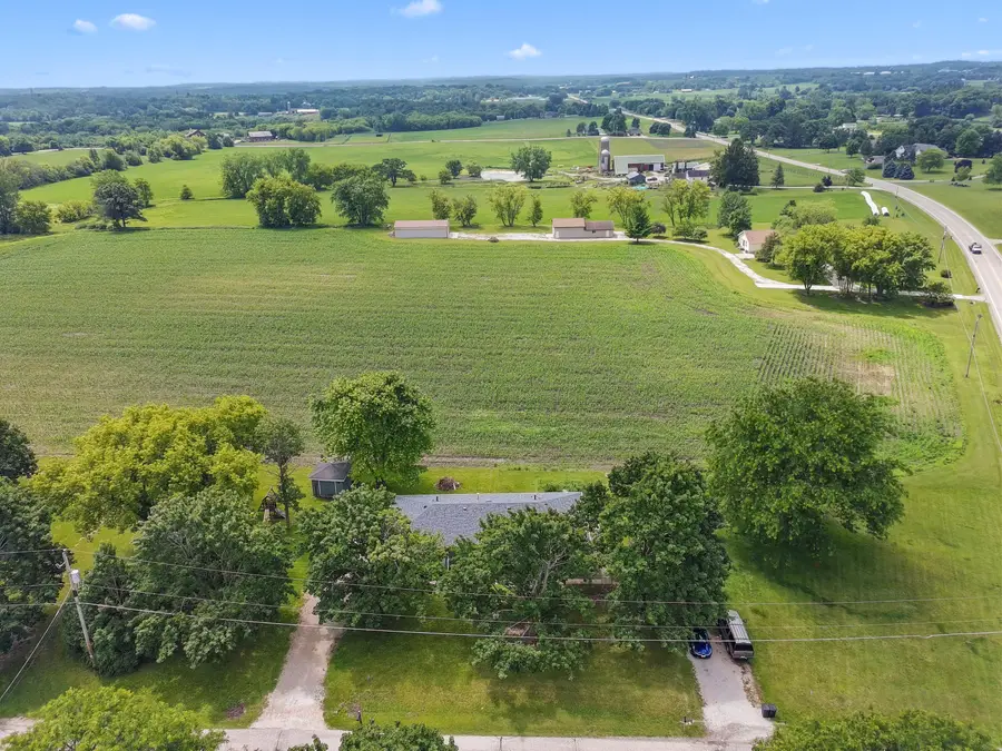 35015 47th St, Wheatland, WI 53105 - #3