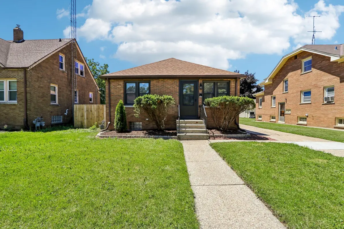 7540 26th Ave, Kenosha, WI 53143 - #1