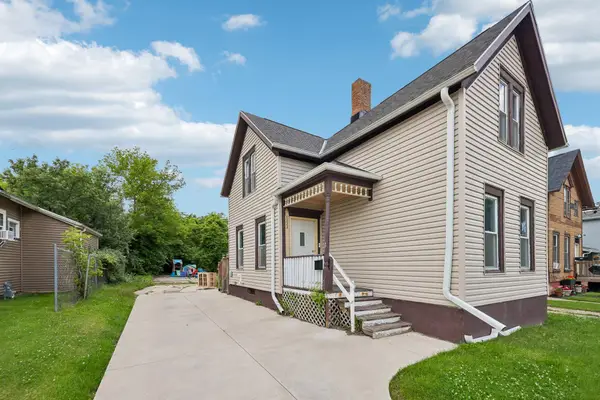 1222 Summit Ave, Racine, WI 53404