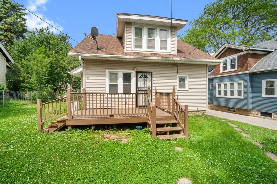 2154 S 86th St, West Allis, WI 53227 - #3