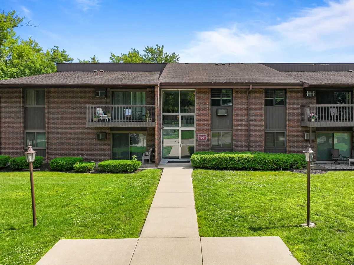 1250 Wisconsin St, Lake Geneva, WI 53147 - #1