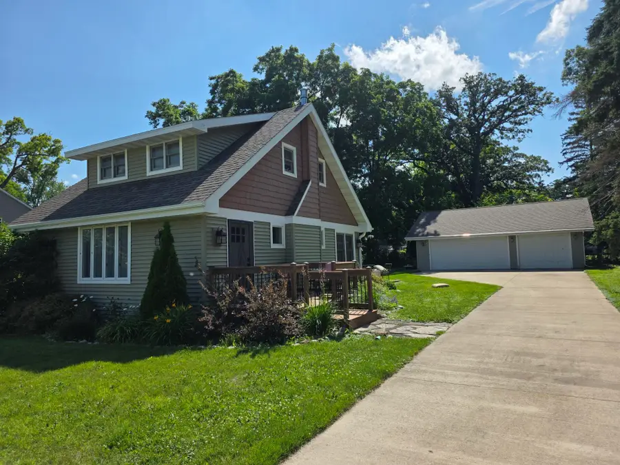 4117 Lake Ave, Delavan, WI 53115 - #2