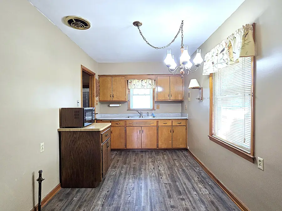 7330 W Potomac Ave, Milwaukee, WI 53216 - #3