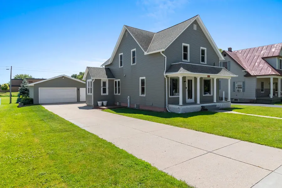 329 Mill St, Reedsville, WI 54230 - #3