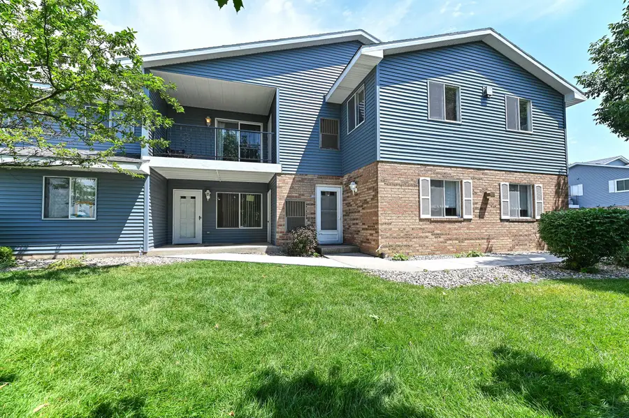 1243 N Sunnyslope Dr, Mount Pleasant, WI 53406 - #2