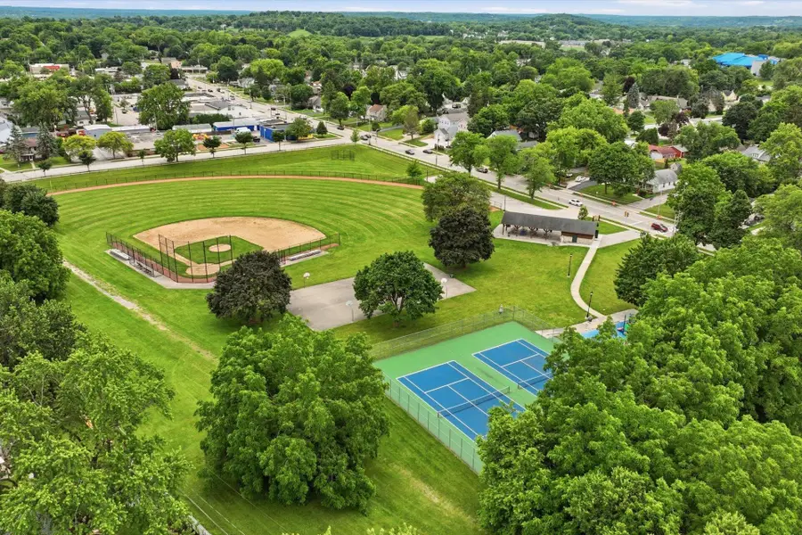 920 N Grandview Blvd, Waukesha, WI 53188 - #3