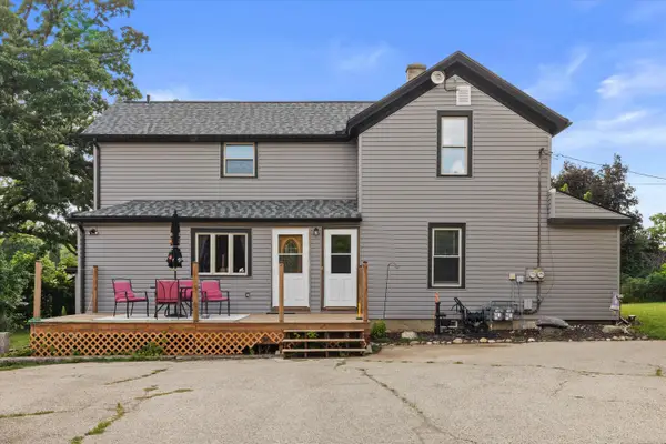 5402 Northwest Hwy, Waterford, WI 53185