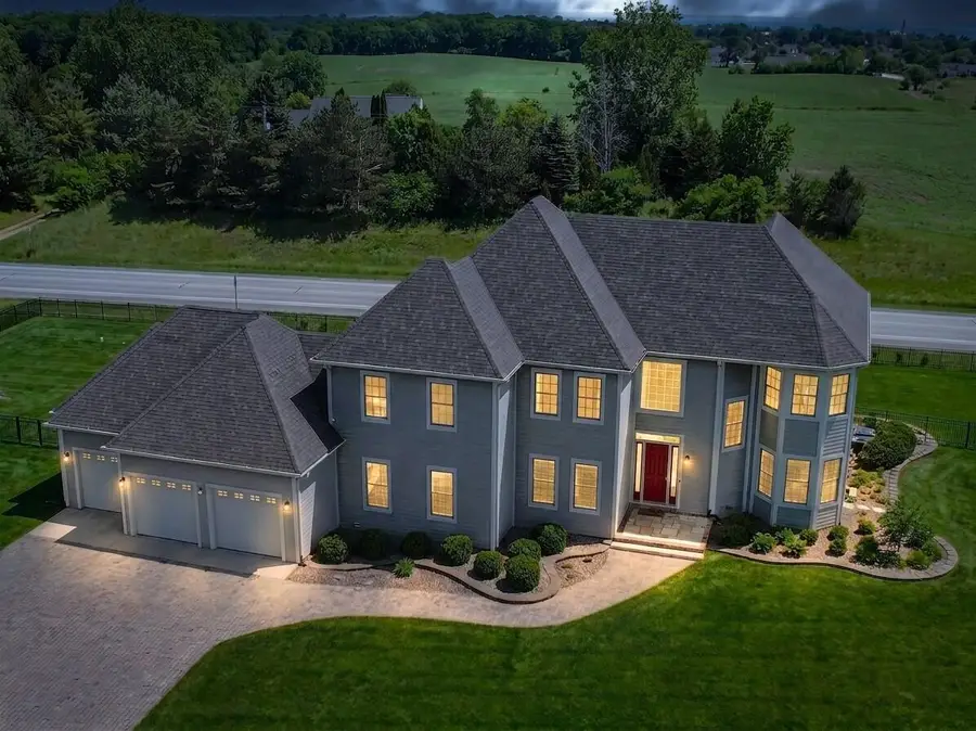 3268 Bay Hill Rd, Port Washington, WI 53074 - #2