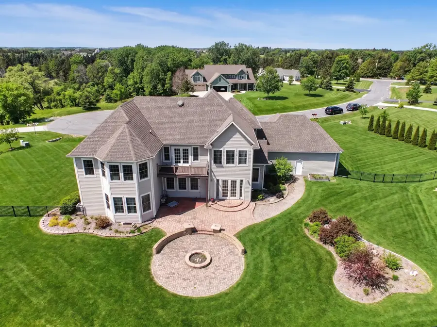 3268 Bay Hill Rd, Port Washington, WI 53074 - #3