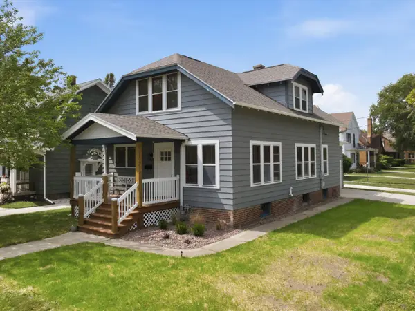 904 Bell Ave, Sheboygan, WI 53083