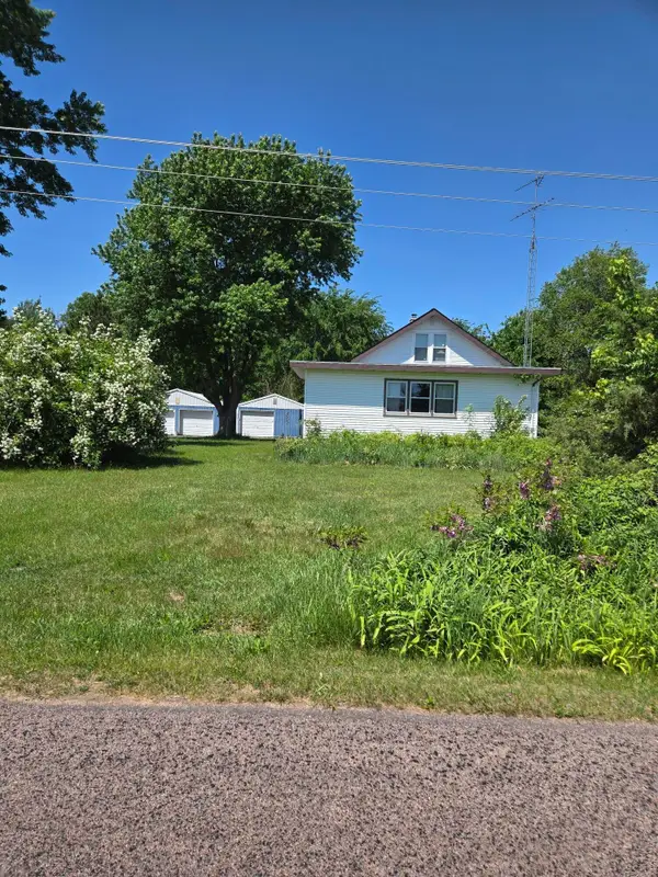 7177 8th Ave N, Clearfield, WI 53950