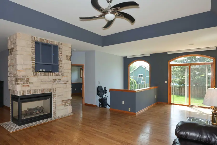 3406 W Villa Dr, Franklin, WI 53132 - #3