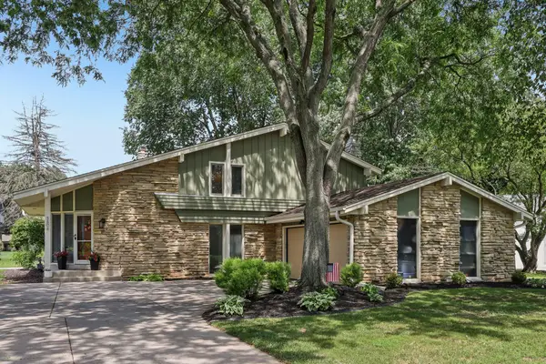 5806 Glen Flora Dr, Greendale, WI 53129