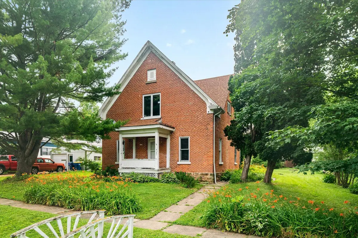 214 N State St, La Farge, WI 54639 - #1