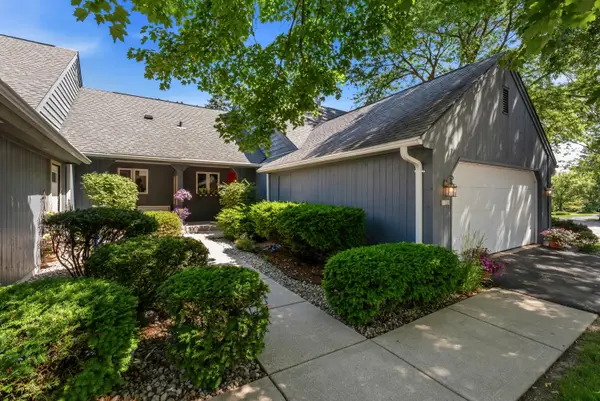 10329 N Savannah Ct, Mequon, WI 53092