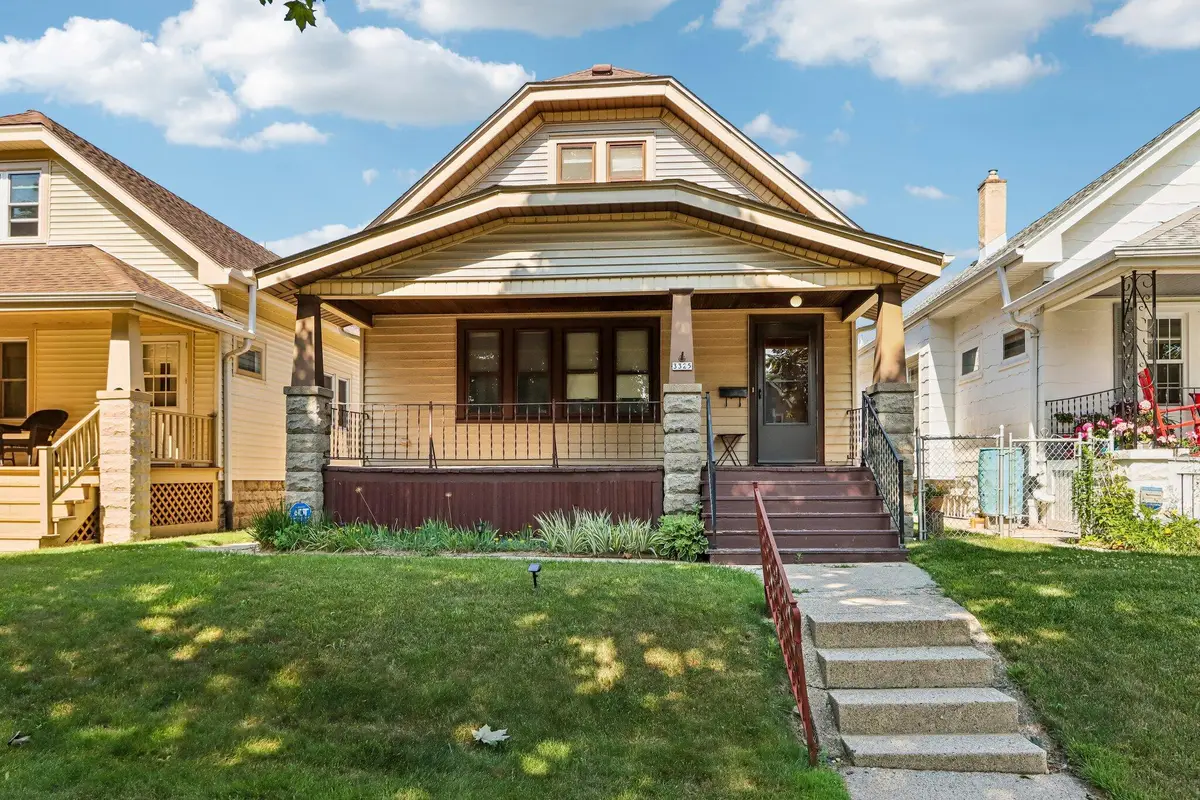 3325 N Weil St, Milwaukee, WI 53212 - #1